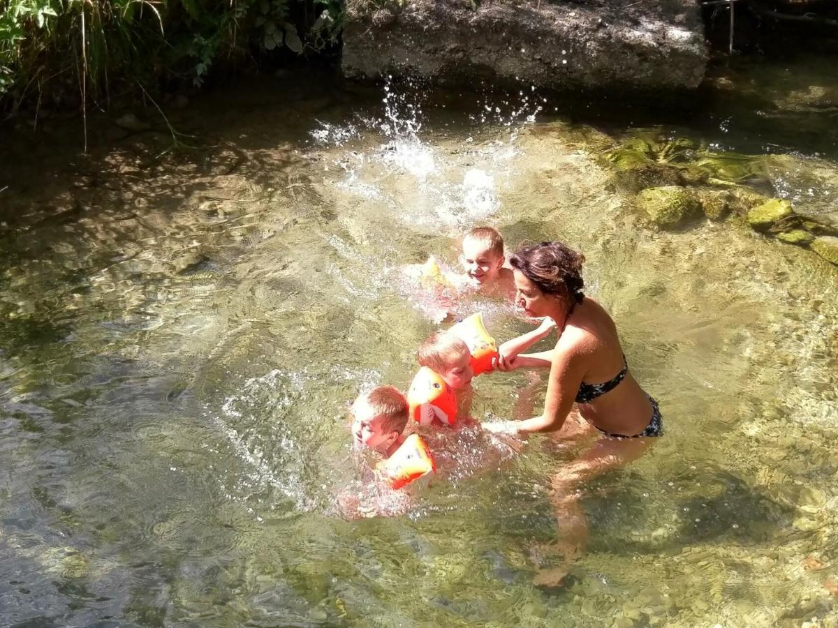 Erlauf - Ursprung, - 6 Personen, Outdoorsauna Mit Bachzugang